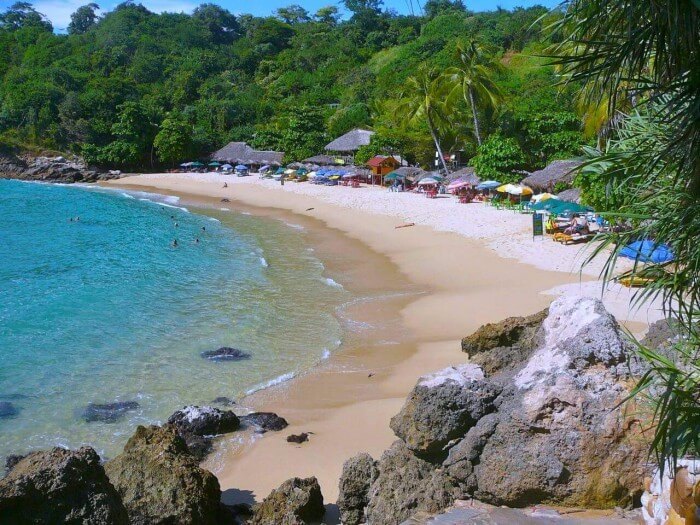 A beautiful Puerto Escondido beach on a sunny day.