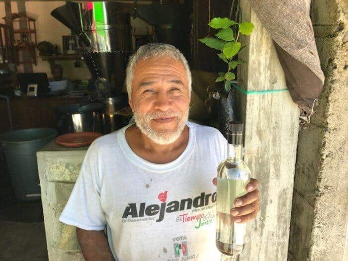 Mezcal tasting with Filadelfo of Fila Diamente Café in Pluma Hidalgo.(Credit: Michele Peterson) 