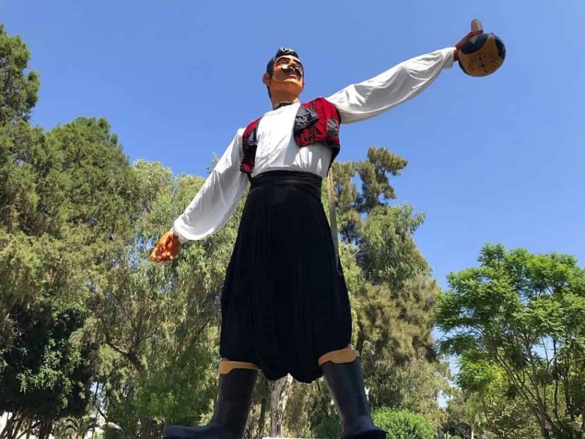 Statue of man with wine. Statue of man with wine.