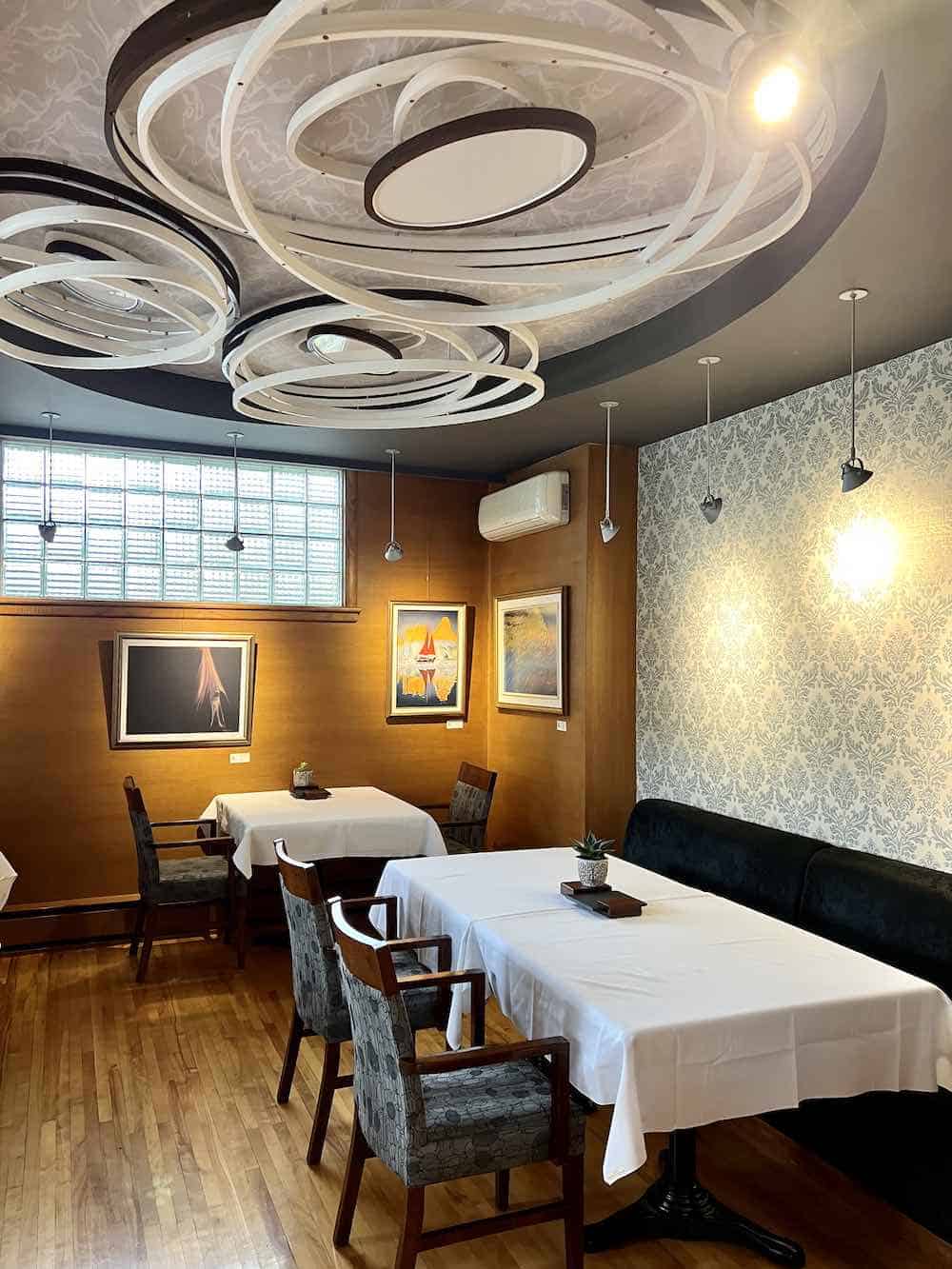 Dining room at Auberge du Chemin Faisant.