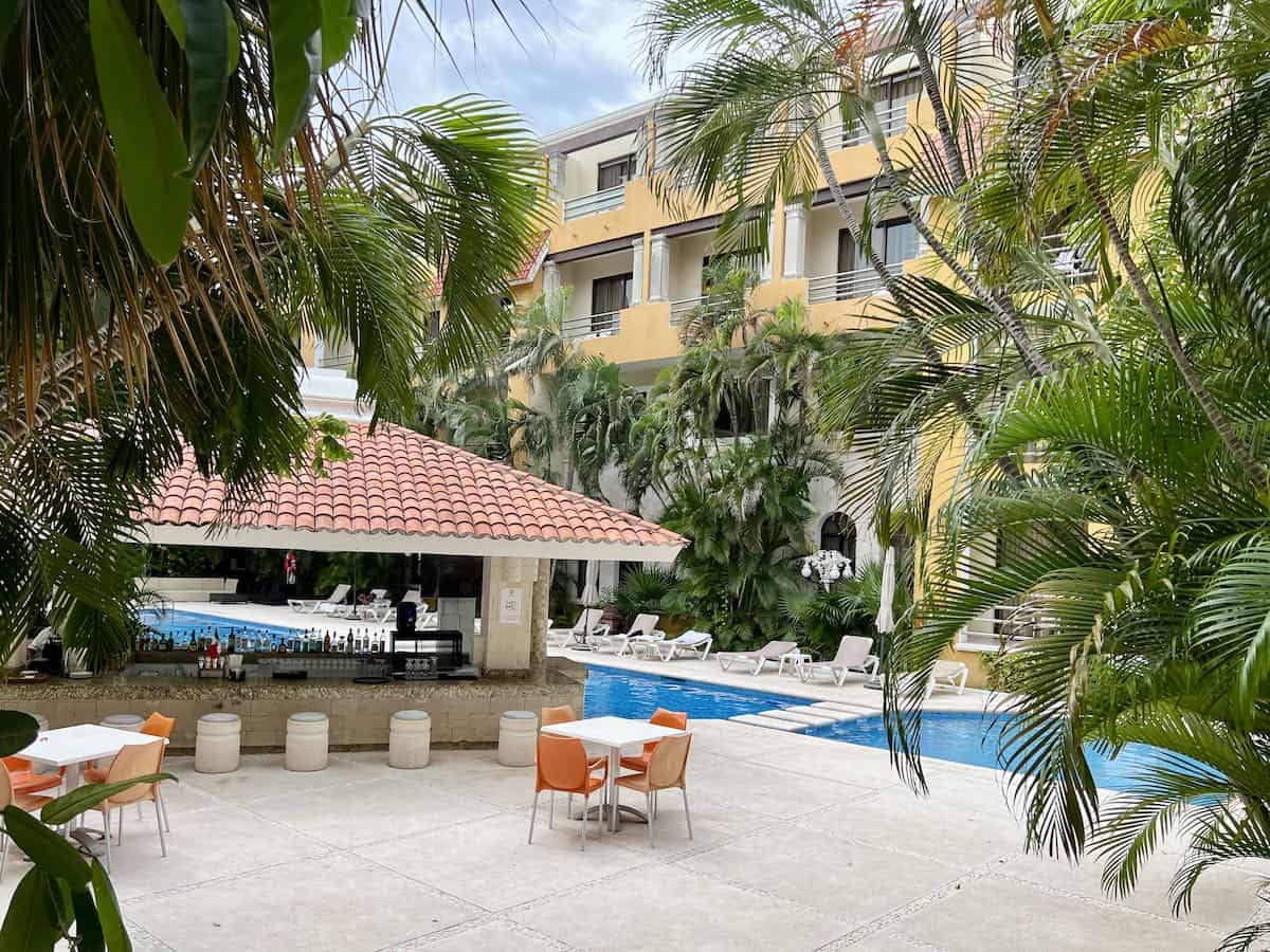 Hotel Adhara Hacienda Cancun.