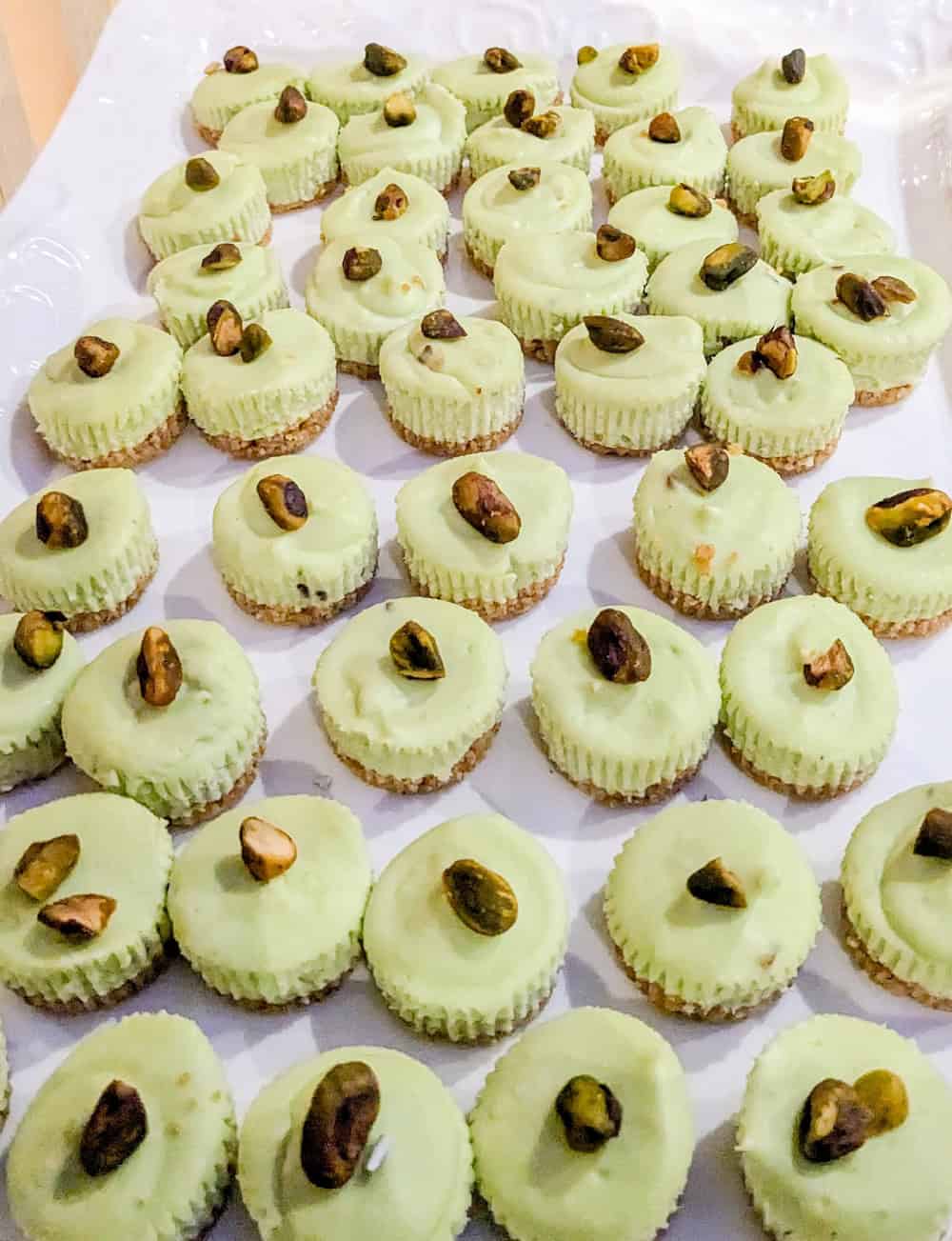 Mini-pistachio cakes from Aruba.