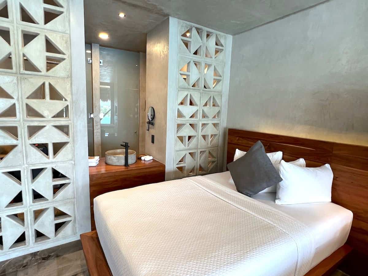 Decor at Amainah is rustic-chic with lots of luxurious touches.